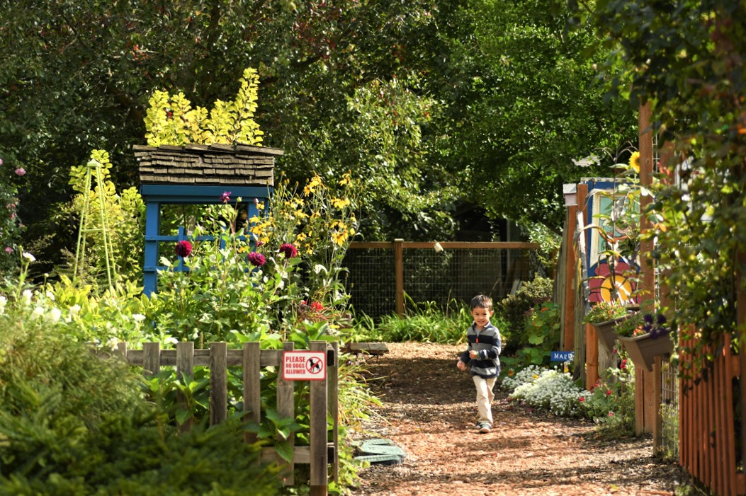 Demo-garden-Jennings-Memorial-Garden-fun-playground-destination