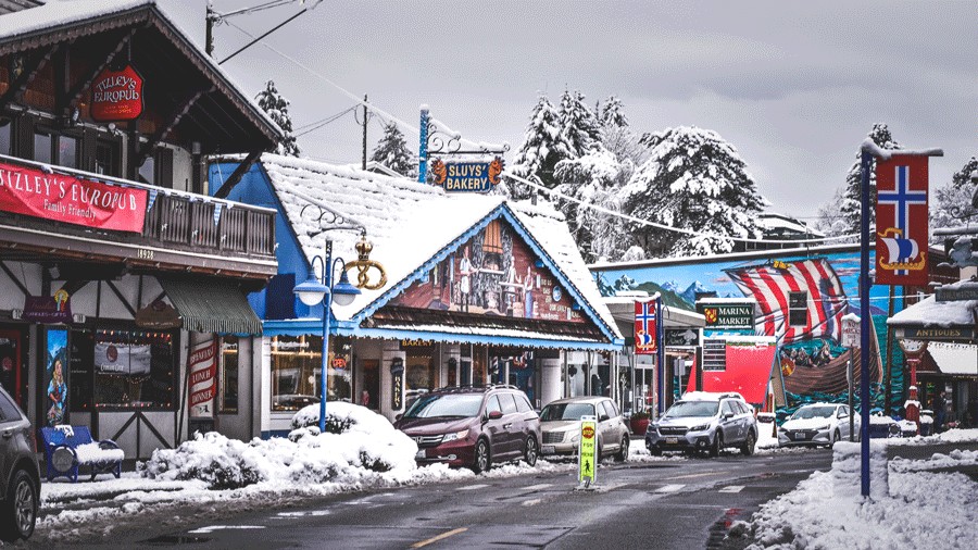 Poulsbo downtown during winter with a view of Sluys’ Bakery