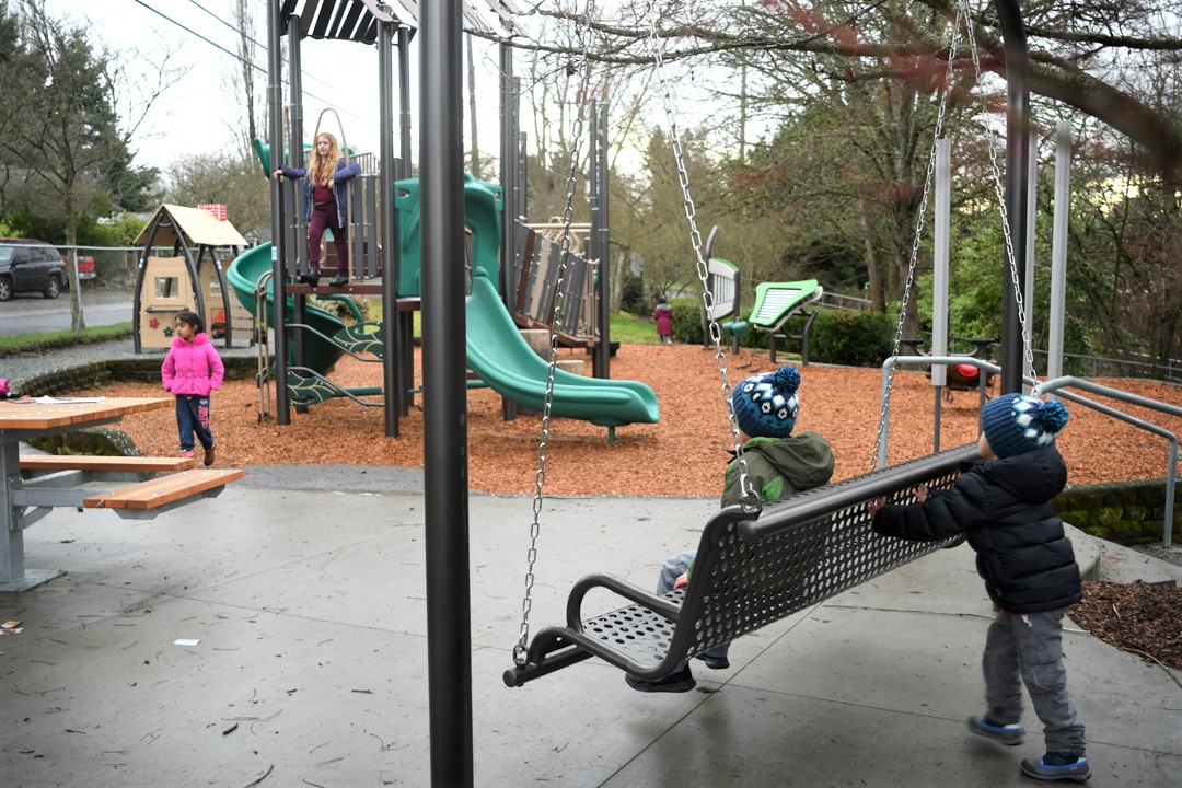 Bench-swing-at-Puget-Ridge-new-playground-west-seattle