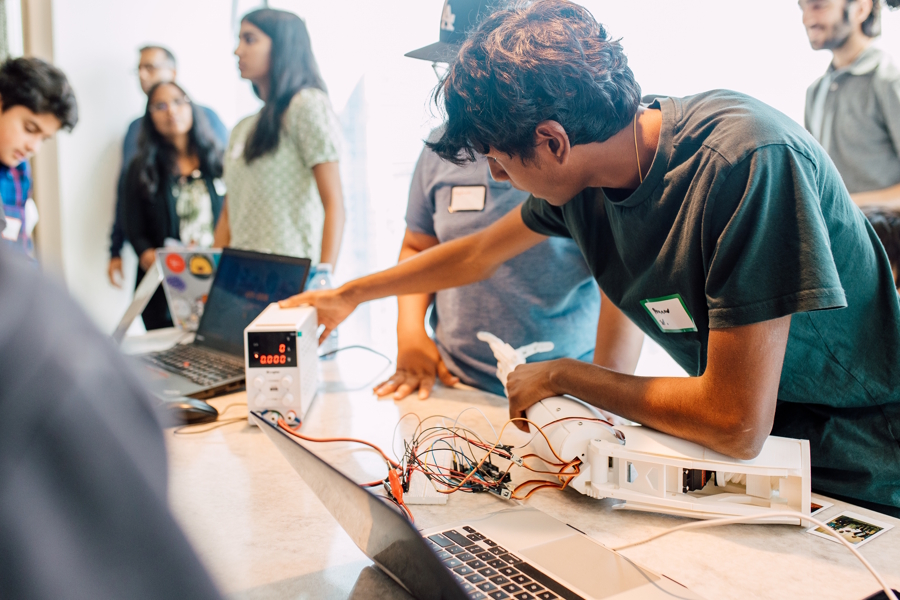 kids working on a TKS project