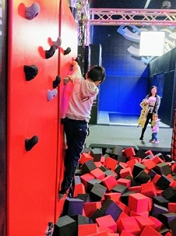 Vertex-trampoline-climbing-wall-fun-family-kids