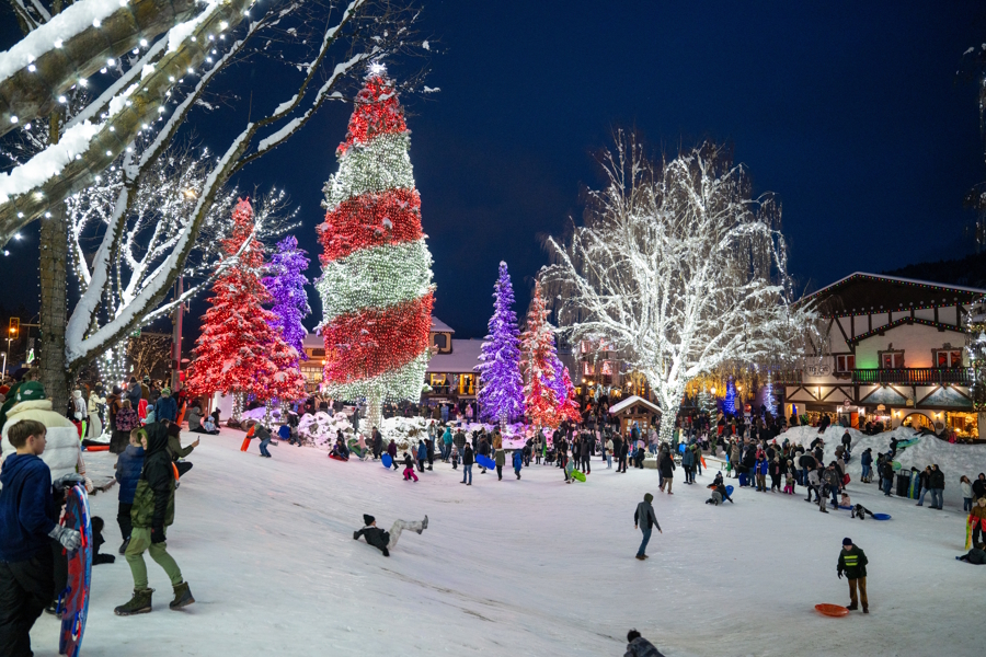 people in the snow having fun at Village Lights in Leavenworth 