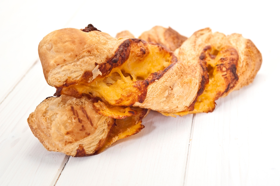 Puff pastry cheese twists