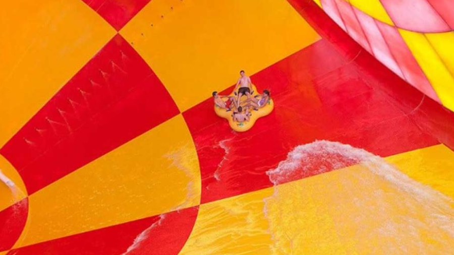 kids enjoying at the great wolf lodge