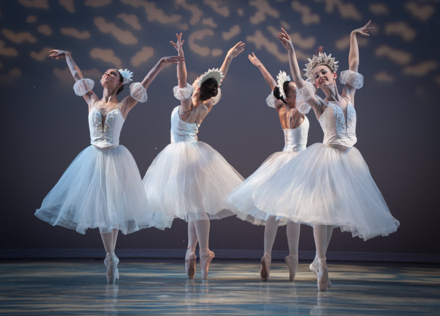 International Ballet Theatre. Photo by Rex Tranter