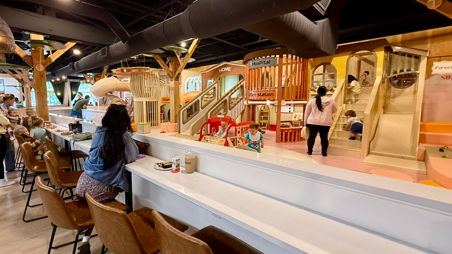 parents supervising kids playing at Sunrise Play Cafe in Tacoma
