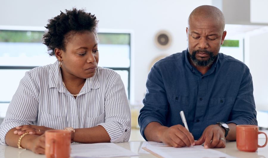 two parents working together to create an emergency plan