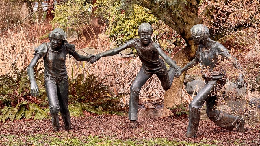 theTrilogy Statue at the park