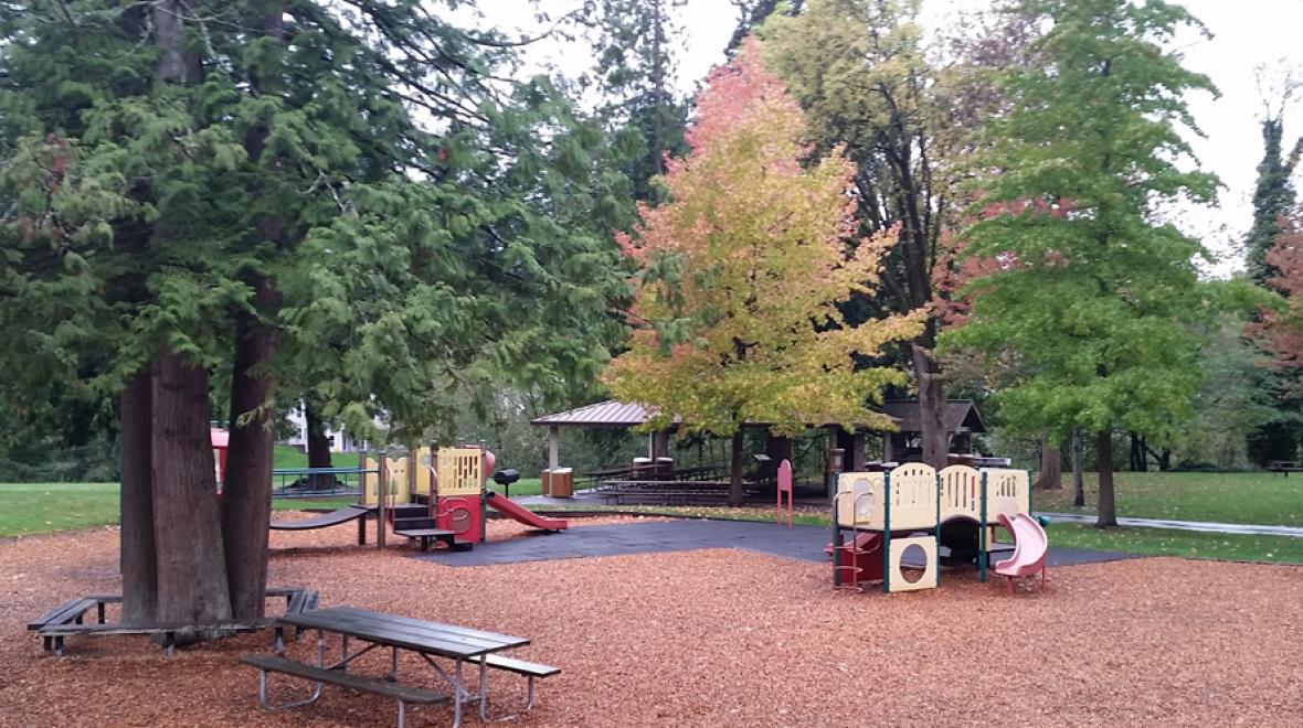 Blyth-Park-best-bothell-eastside-seattle-area-playgrounds-for-rainy-days-play