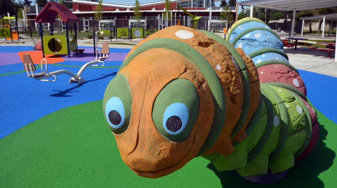 Meadow-crest-playground-park-inclusive-accessible-playgrounds-near-seattle