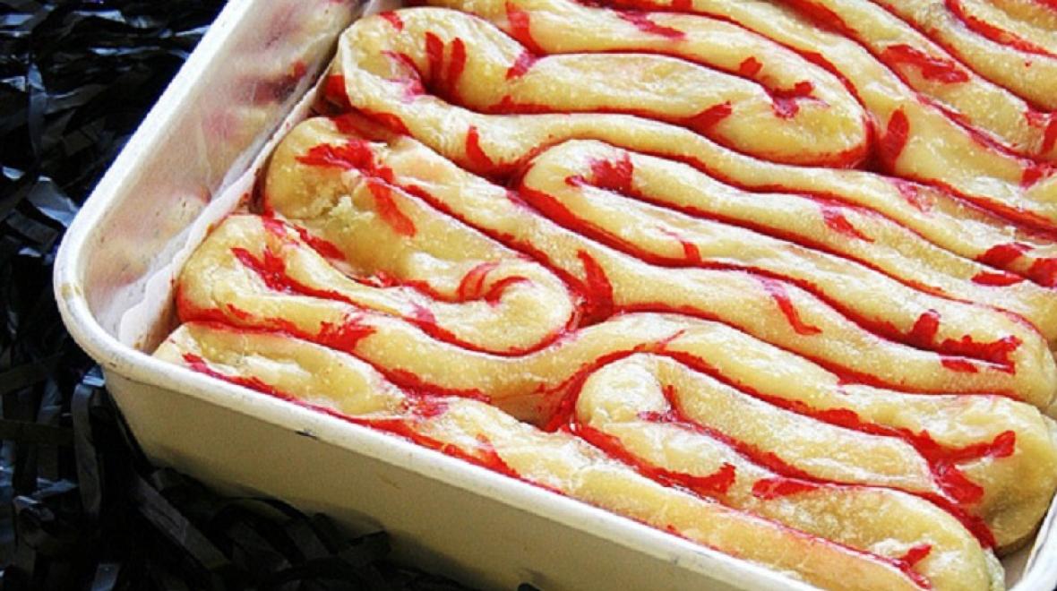 Puff pastry intestines