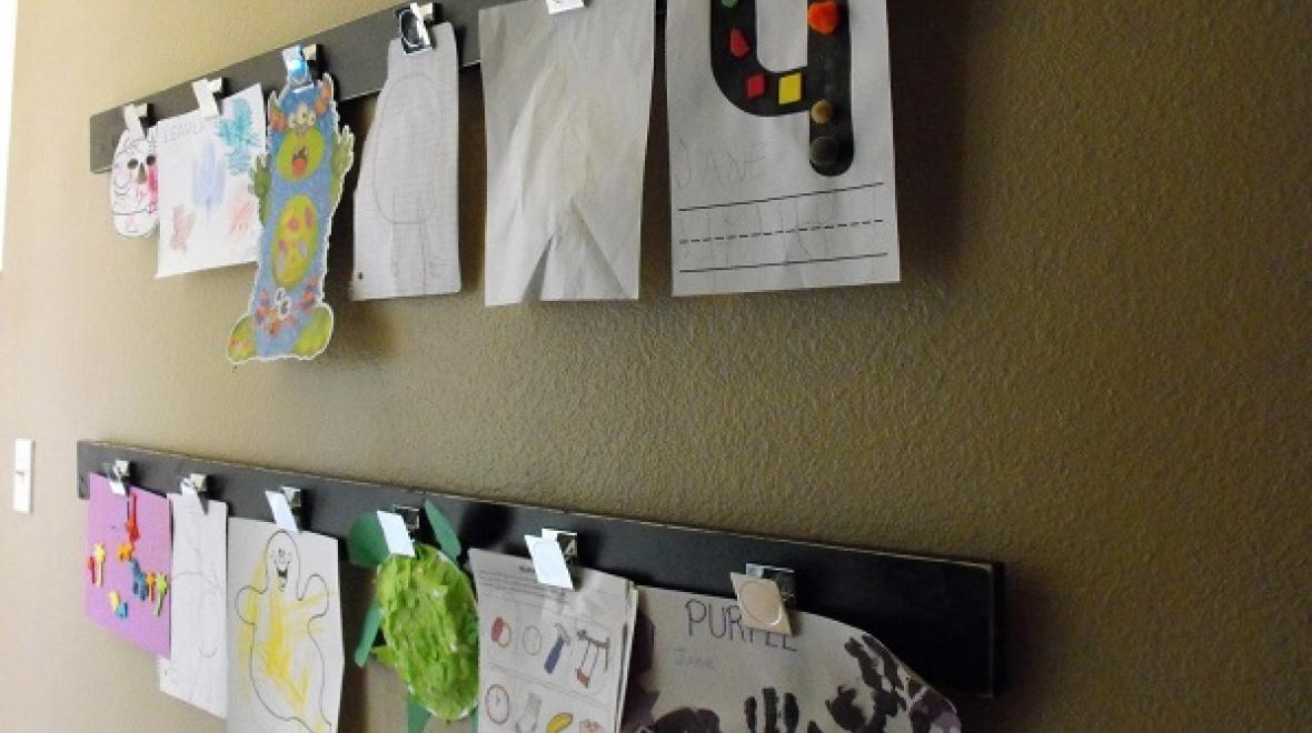 Binder clip art display