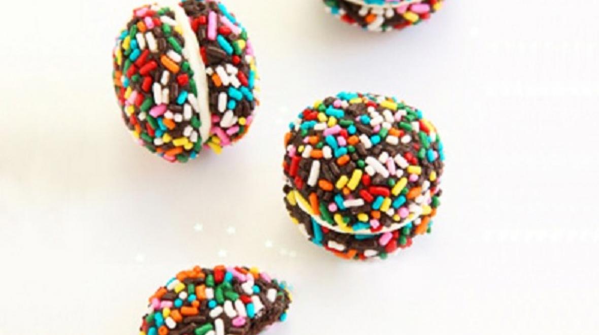 Sprinkle sandwhich cookies