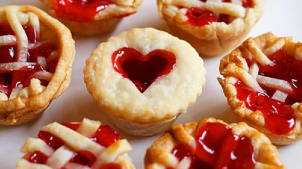 Little cherry pies