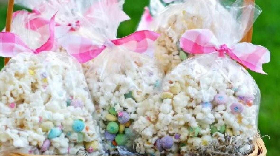 Easter trail mix