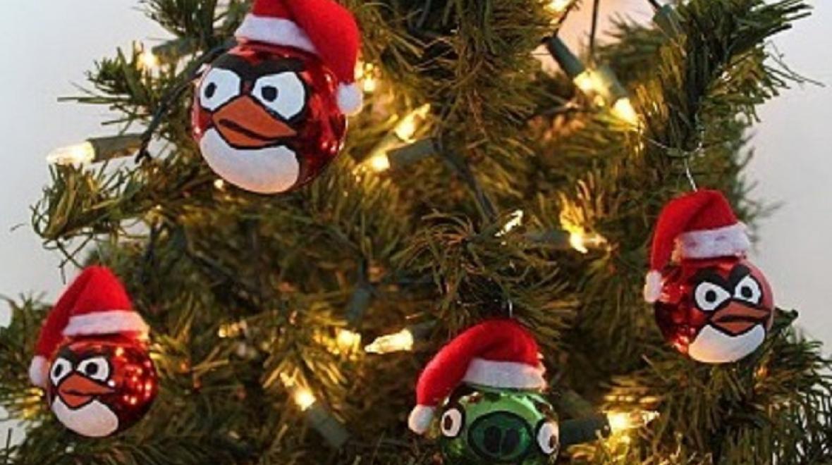 Angry Birds Christmas tree