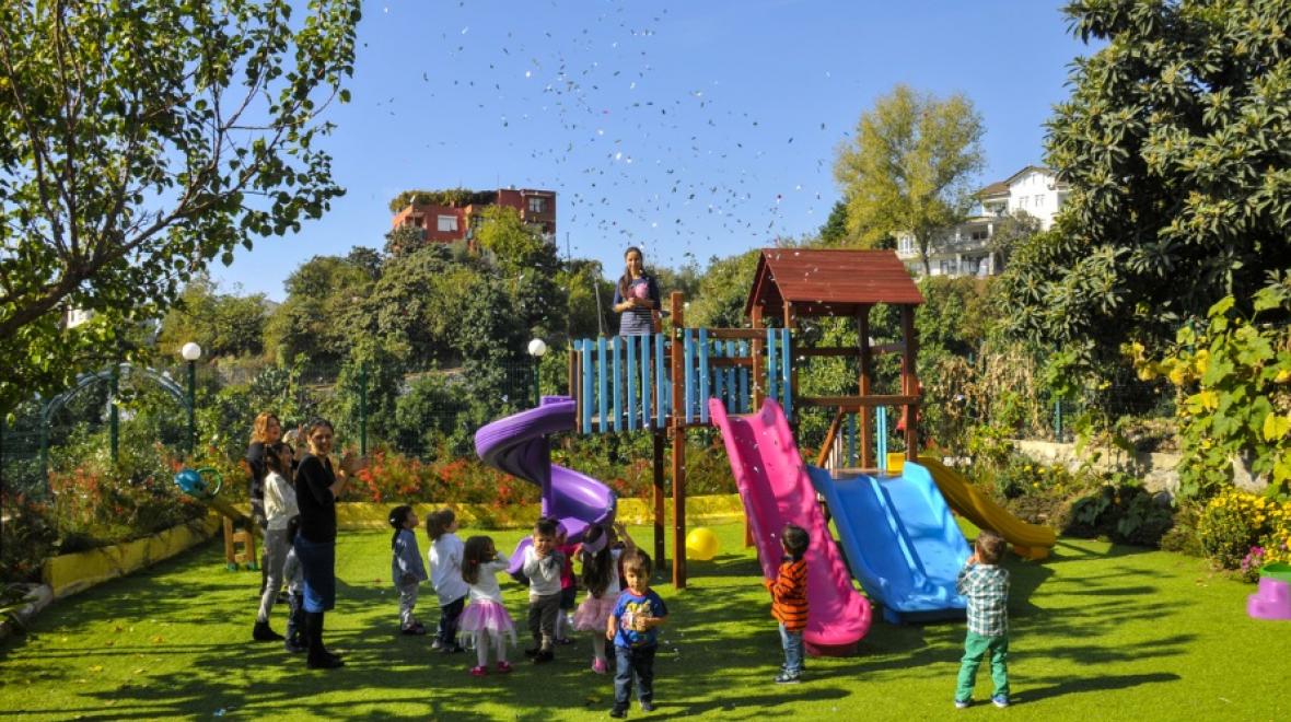 Outdoor party for kids