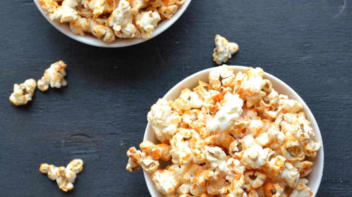 sriracha popcorn