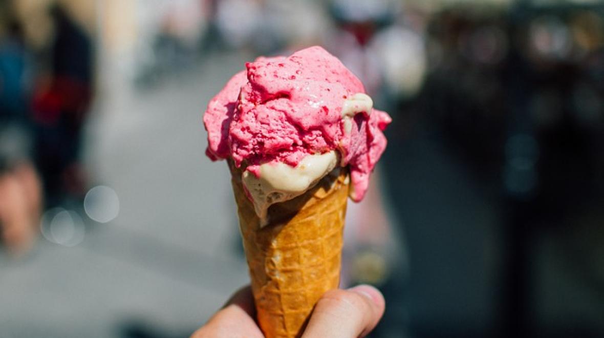 ice-cream-shops-best-kids-family-activities-summer-seattle-bellevue-tacoma