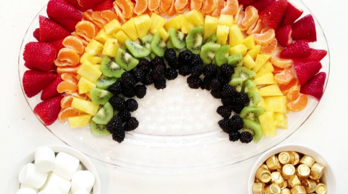 Rainbow-fruit-plate