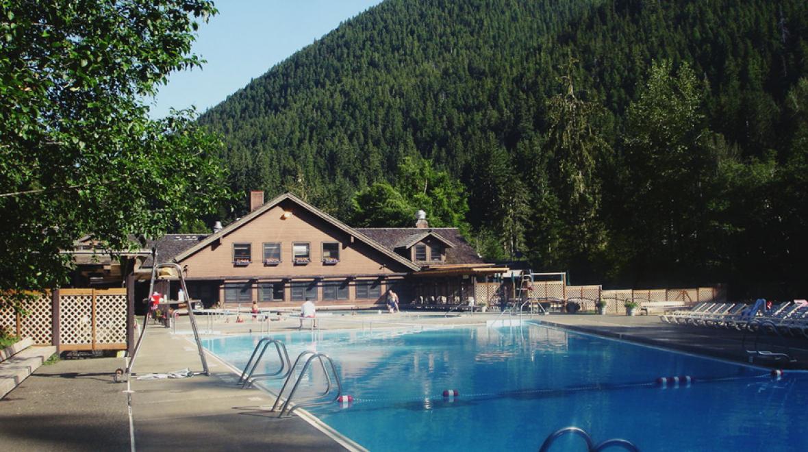 Sol Duc Resort pool