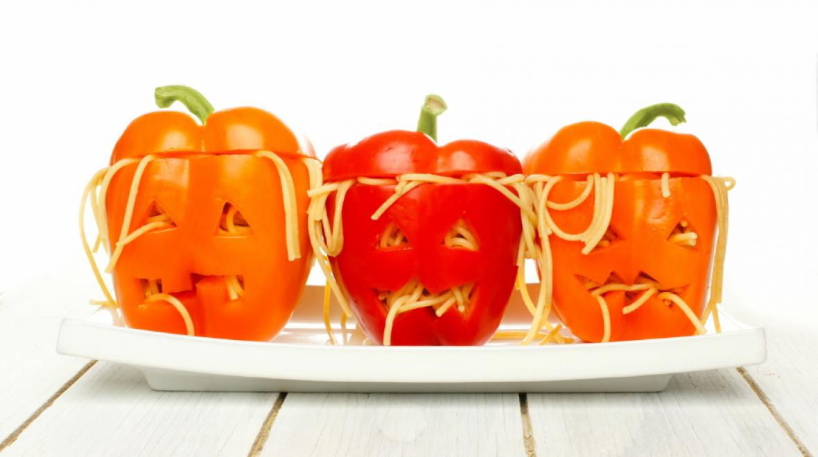 Halloween-peppers-stuffed-with-noodles