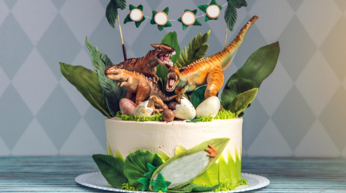 Dinosaur-cake