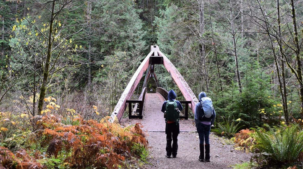 Innovative suspension bridge connecting to the Pratt River Trail along the Middle Fork Snoqualmie best family hikes near Seattle