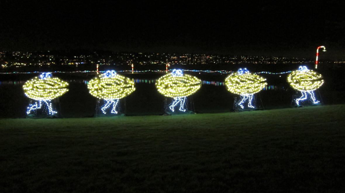 dancing clams part of a previous years Clam Lights display no called Renton Holiday Lights best Seattle area winter light displays
