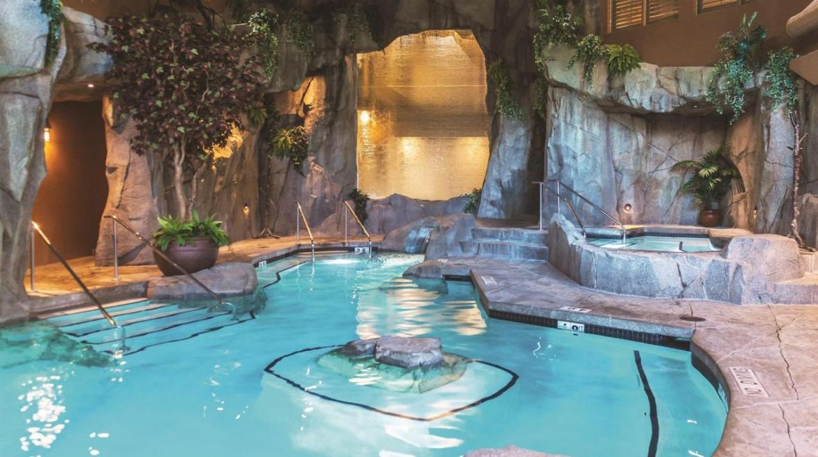 Indoor grotto mineral pool at Tigh-Na-Mara Spa