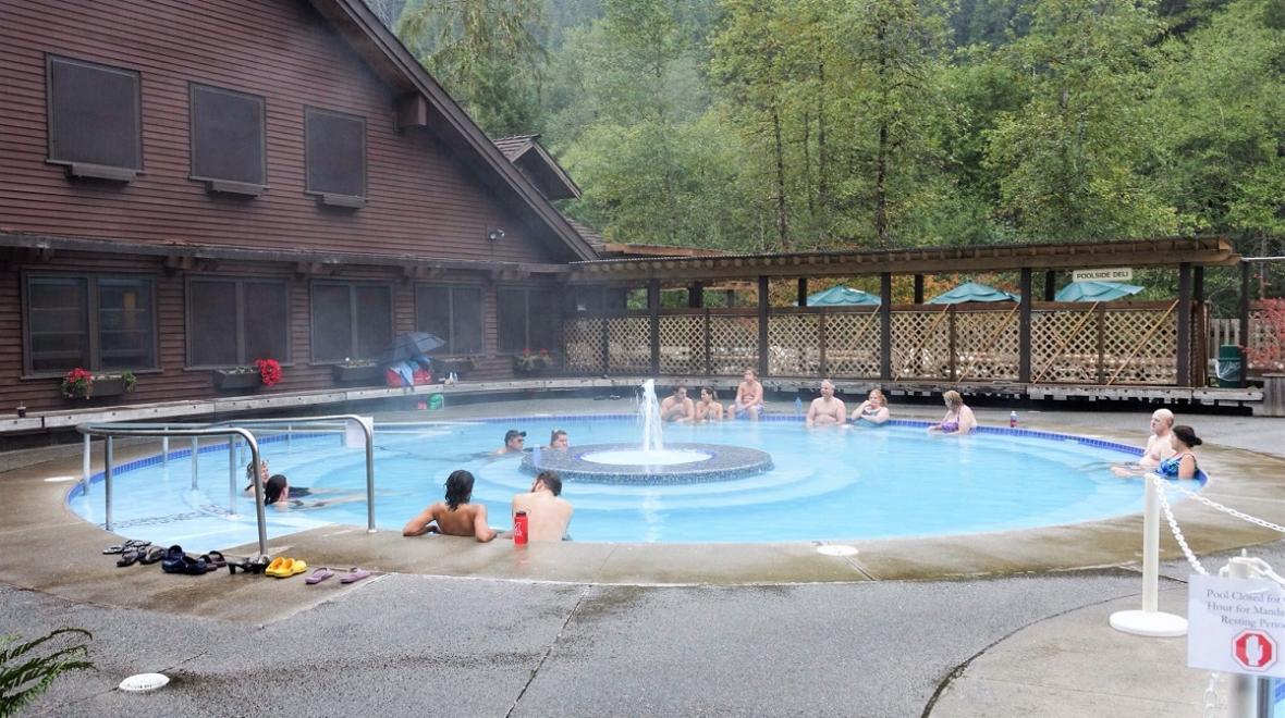 Sol-duc-hot-springs-family-getaway-credit-tedadavis-Flickr
