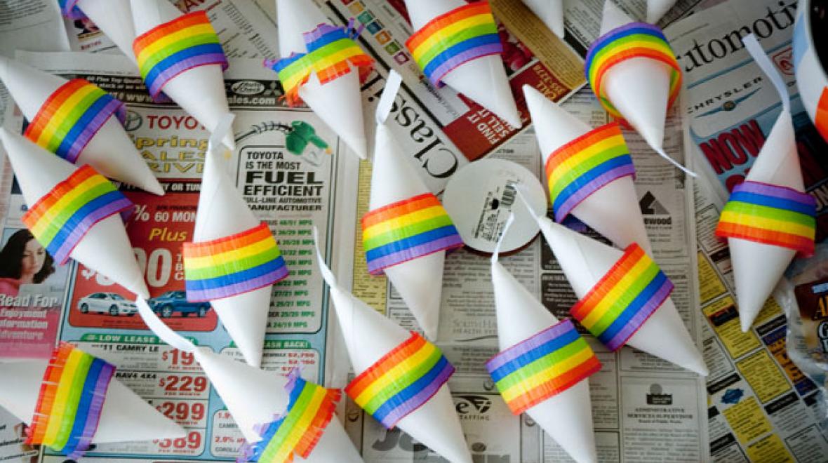 Mini pinatas made from paper cones to give as birthday party favors