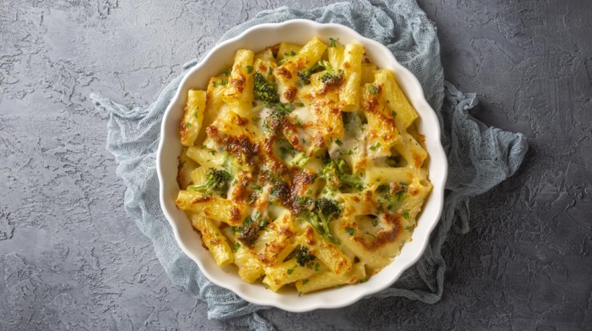 Cheese and broccoli bake is a healthy frozen dinner you can get at a local grocery store