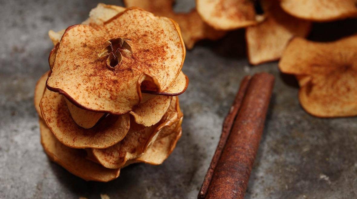 cinnamon apple chips Thanksgiving treats