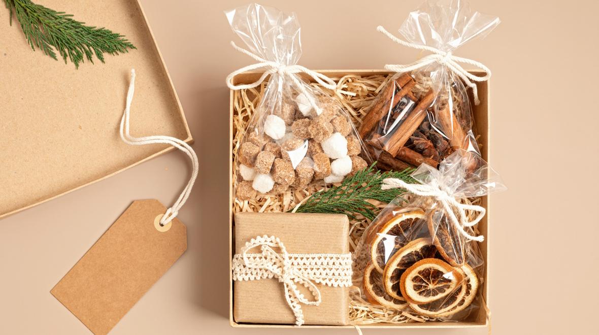 A gift box for someone who loves cooking, get creative with your experience gift giving