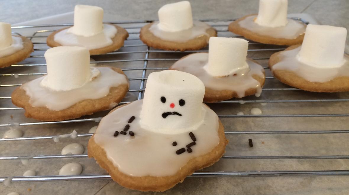 Melting snowman cookie Christmas treat to make with kids
