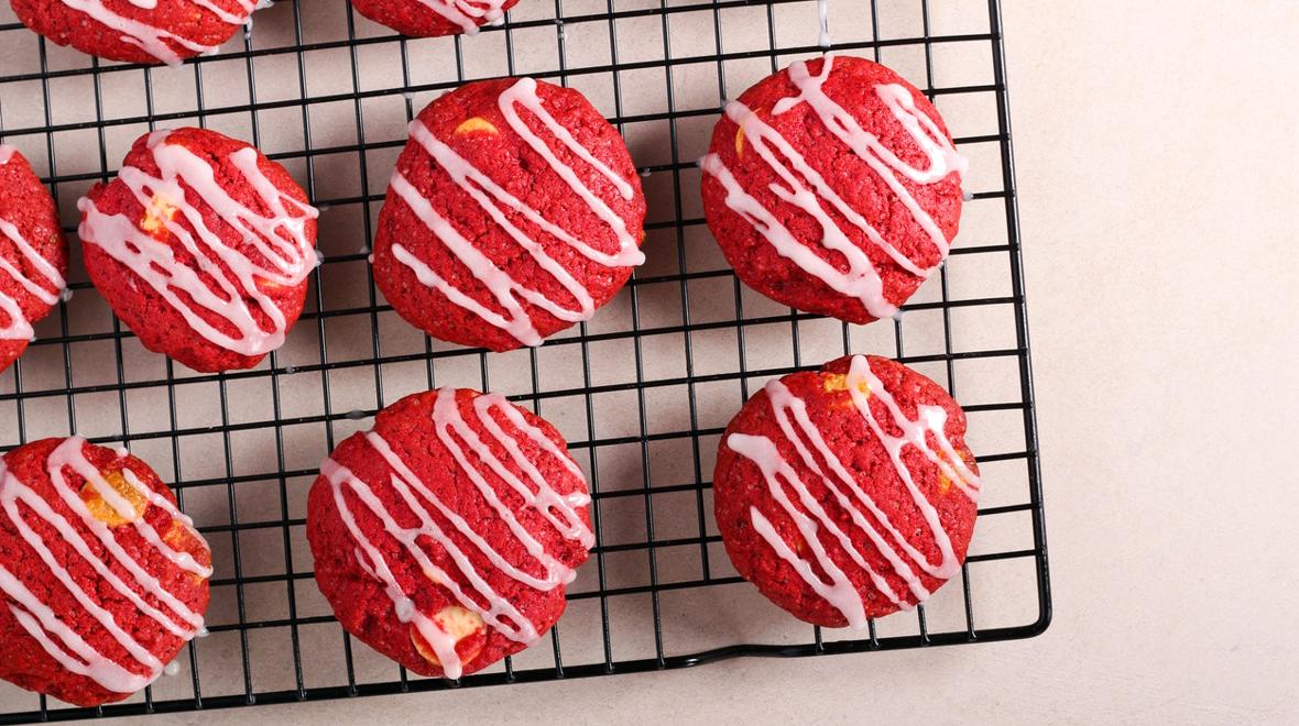 red velvet cookies