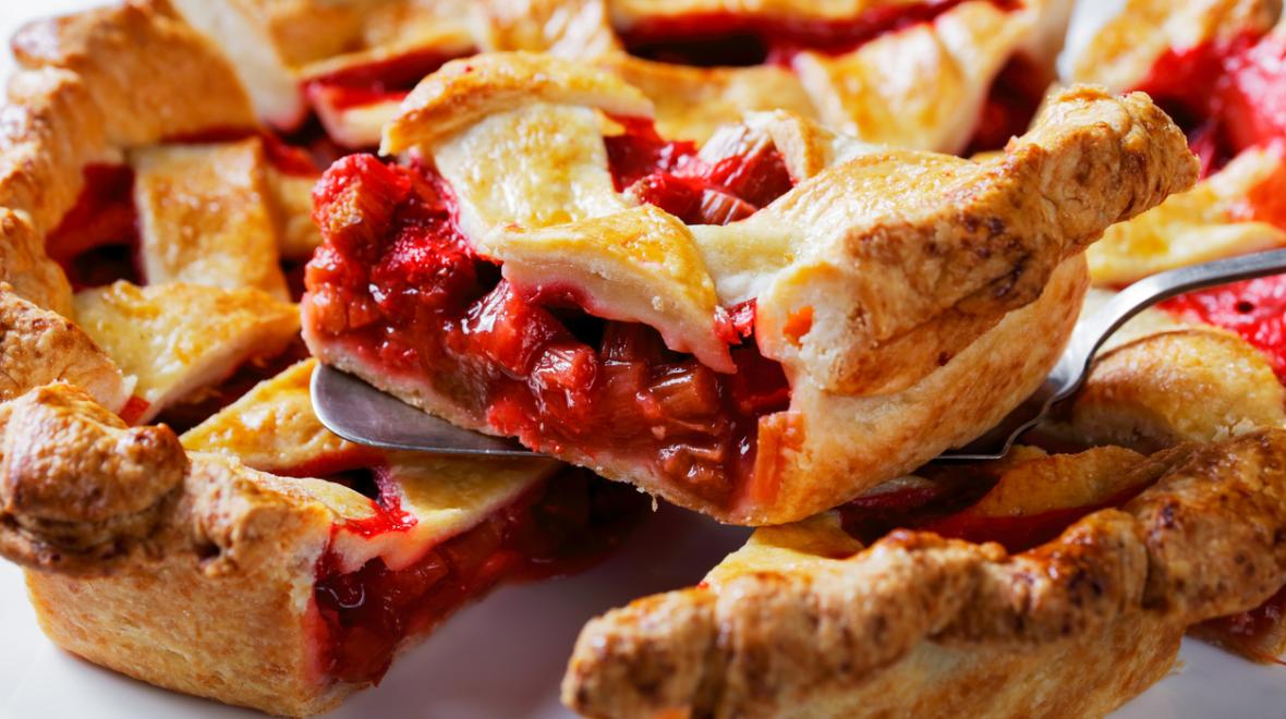 Strawberry rhubarb pie 