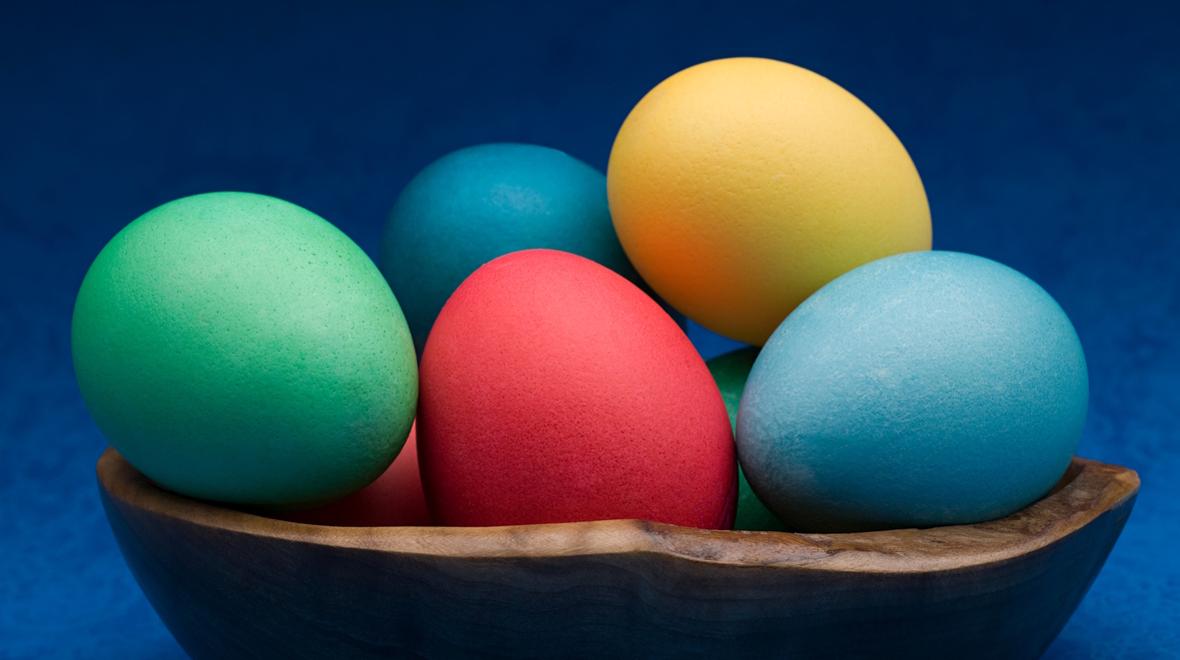 Easter eggs in a bowl