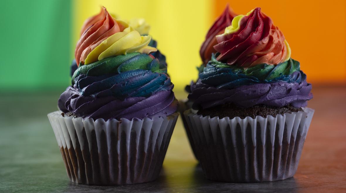 rainbow cupcakes