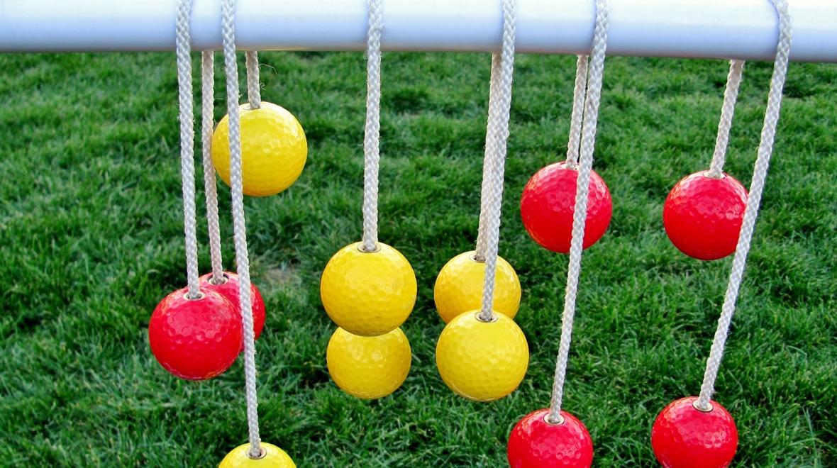 ladder ball toss game 