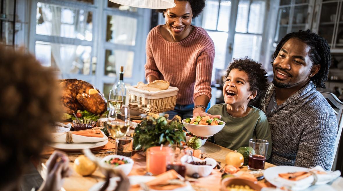 happy family at Thanksgiving 