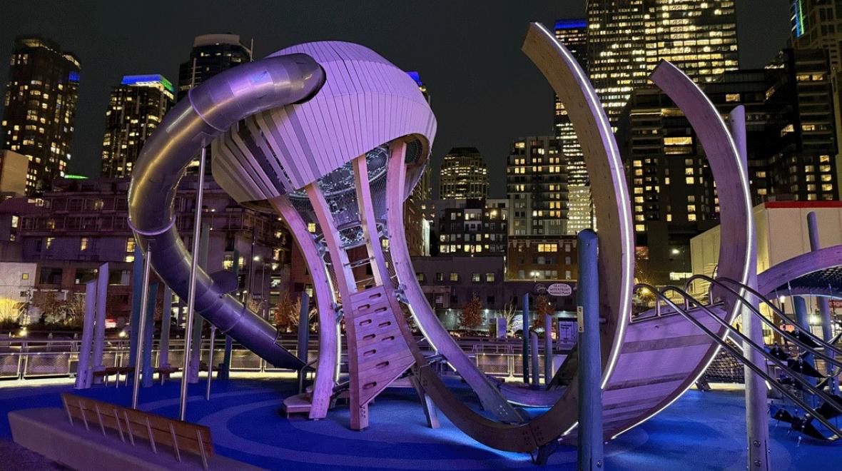 seattle pier 58 playground at night, one of 10 well-lit playgroungs for families to enjoy during mid-winter break 