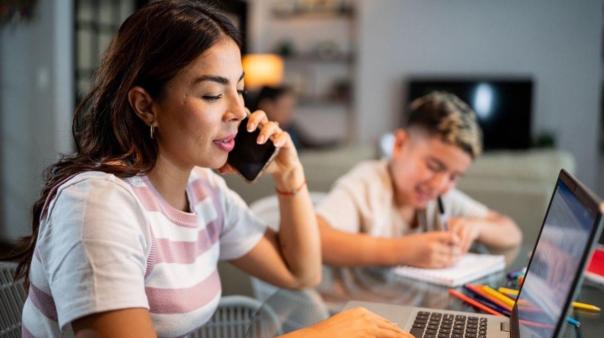 mom asking questions about edtech on the phone