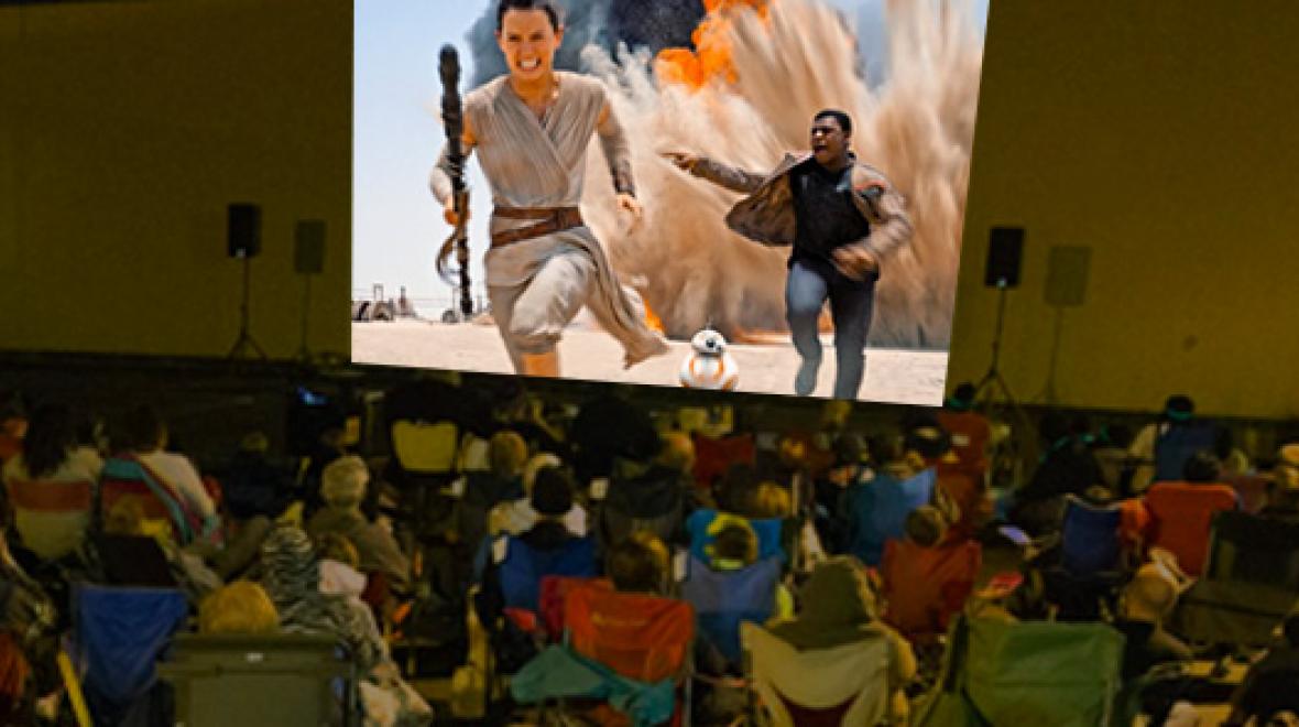 "Star Wars: The Force Awakens" at Skyway Outdoor Cinema on 8/26