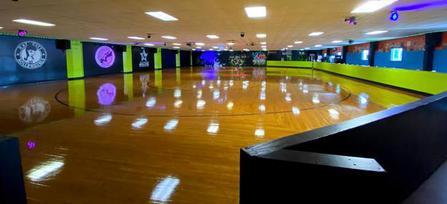 Southgate Roller Rink Family Skate Session | Seattle Area Family Fun