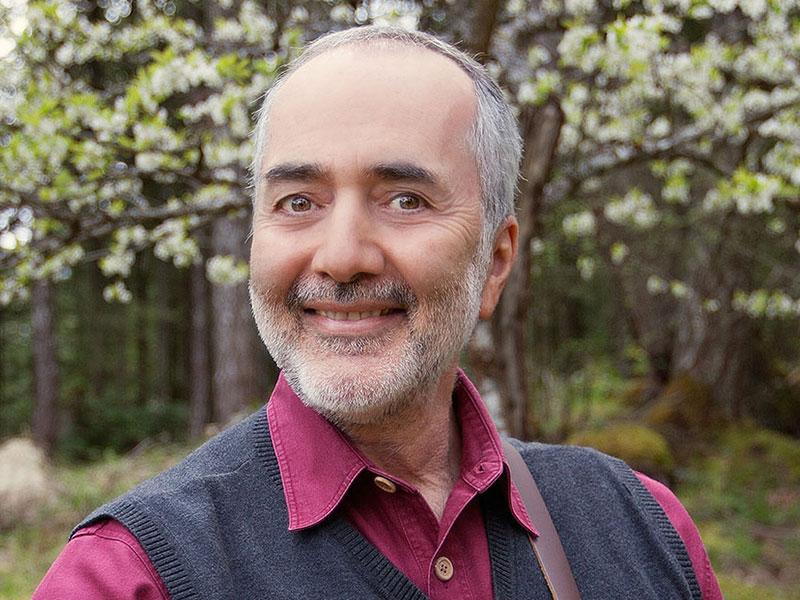 Raffi at the Paramount Theatre | Seattle Area Family Fun Calendar