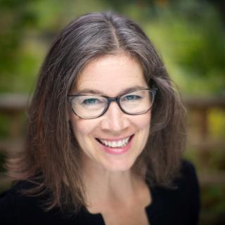 Tracy Romoser headshot