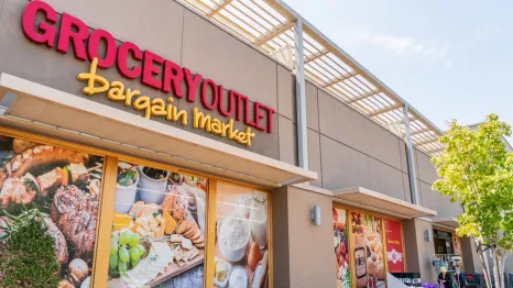 grocery outlet exterior