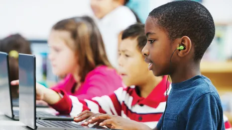 kids using tech at school